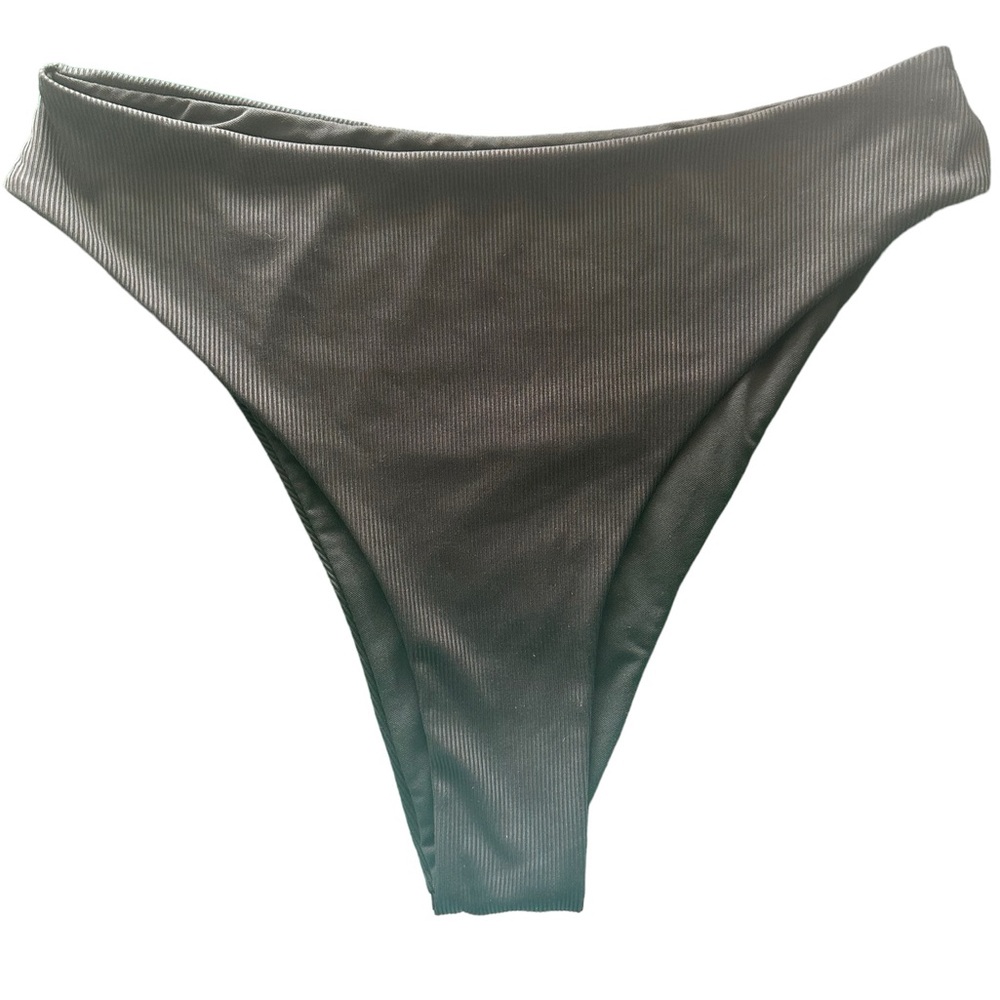 💚NWOT High waisted ribbed swim bottoms